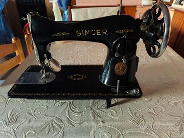 Macchina per cucire Singer d'epoca