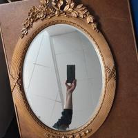 specchio vintage ovale in legno dorato