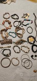 Collane e bracciali bigiotteria  materiali vari