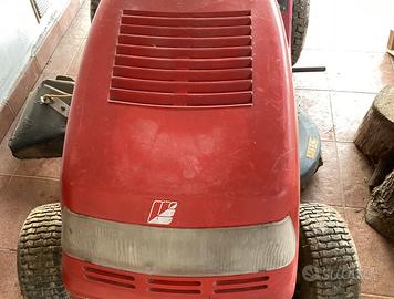 Trattorino  tagliaerba Efco