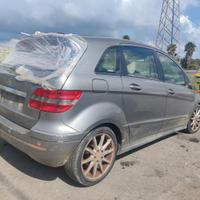 MERCEDES-BENZ CLASSE B W245 B 200 CDI ricambi-