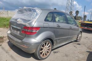 MERCEDES-BENZ CLASSE B W245 B 200 CDI ricambi-