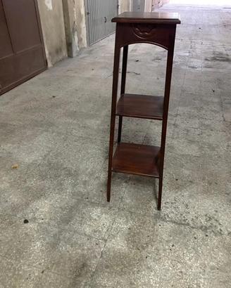 Colonna in legno stile classico