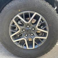 Cerchi Originali Jeep 18” + gomme Geolander G015