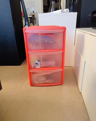  CASSETTIERA FUCSIA IN PLASTICA 