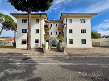 3 LOCALI A CHIONS