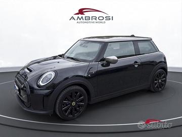 MINI Cooper SE 3 porte Essential