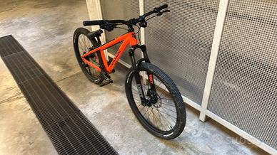 Moongose dirt fireball 