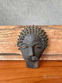 Maschera etnica africana Akan Baoulé in bronzo
