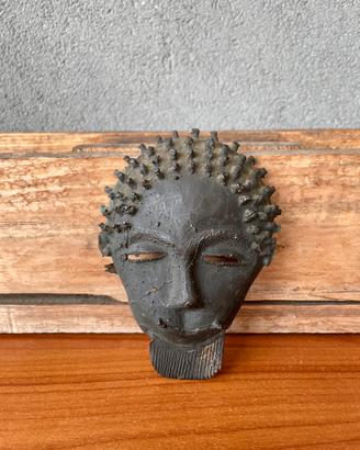 Maschera etnica africana Akan Baoulé in bronzo