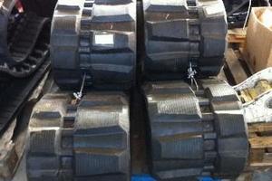 Cingoli in Gomma Yanmar 300x55.5x82Y