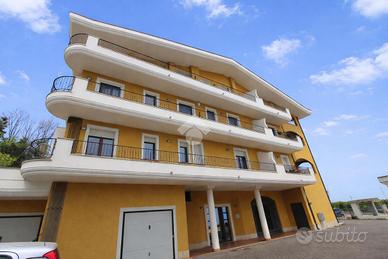 4 LOCALI A MOSCIANO SANT'ANGELO