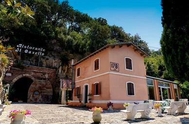 Esclusivo exCasello Ferroviario con galleria