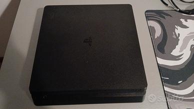 PlayStation 4+2 joystick + 8 giochi