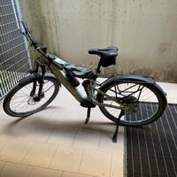 Mountain bike elettrica FOCUS THRON2  6.8 - 29”- L