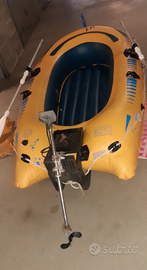 Canotto gommone con motore elettrico