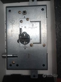 Serratura Securemme per porta blindata