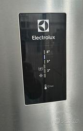 frigorifero Electrolux inox no frost pari al NUOVO