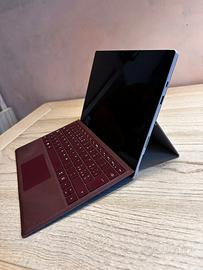Microsoft Surface pro 7 + tastiera + penna.