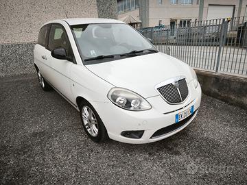 lancia Ypsilon 1200 diva