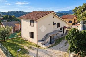 CASA INDIPENDENTE A CASPERIA