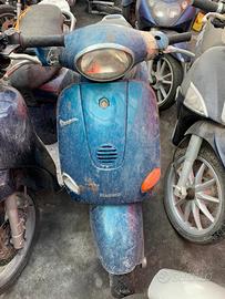 Ricambi Vespa ET4 2000