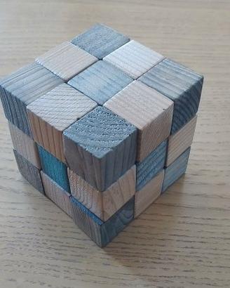 Giocattolo in legno