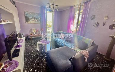 Appartamento con terrazzo in zona strategica