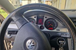 Volkswagen Passat Variant Highline 2.0 tdi 140 CV