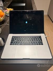 Macbook pro 15’ touchbar 2019 i7/16GB/500GB