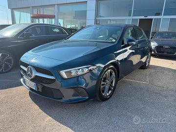 Mercedes-benz A 180 d Automatic Premium C/A