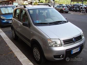 Fiat Panda 4x4 climbing 1,2
