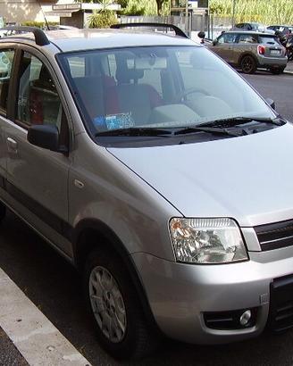 Fiat Panda 4x4 climbing 1,2