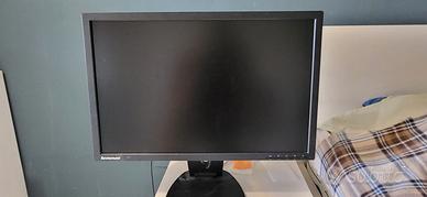 Monitor Lenovo 24 pollici
