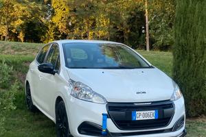 PEUGEOT 208 prezzo trattabile