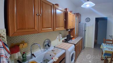 Cucina completa di elettrodomestici