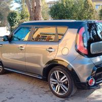 KIA SOUL 1600 cc Diesel