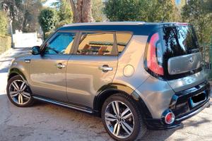 KIA SOUL 1600 cc Diesel