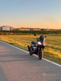 Scooter aprilia sr gt 200