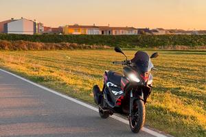 Scooter aprilia sr gt 200