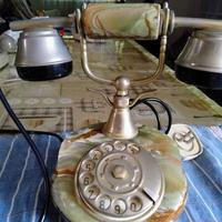 Telefono in onice vintage.