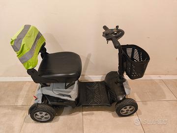 Scooter elettrico per anziani