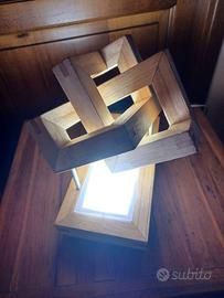 Lampada a LED da tavolo in legno
