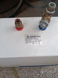 scaldabagno Ariston 
