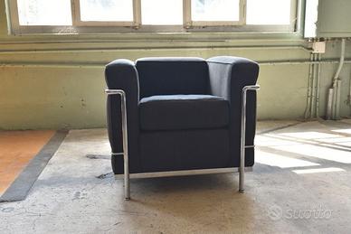 Poltrona LC2 IN cotone Blu Jena 47 di MDF ITALIA