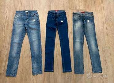 12 pantaloni jeans donna, S /XS, 5 € l'uno!
