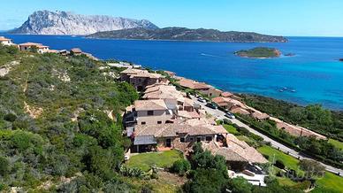 3 LOCALI A SAN TEODORO