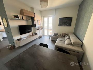 Centro, trilocale arredato