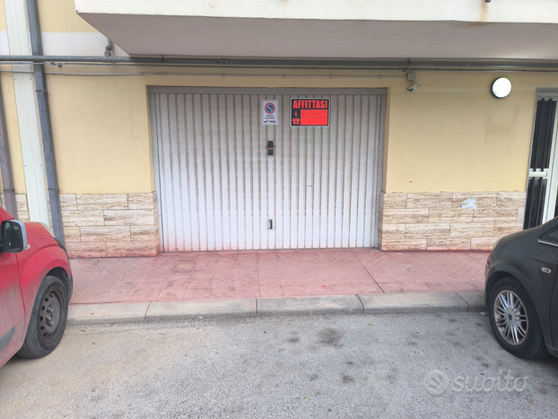 Magazzino 40 mq Montecatini locata