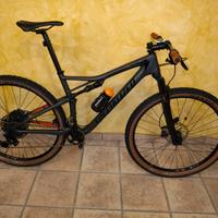 Specialized Epic carbon comp 29 full in taglia L.